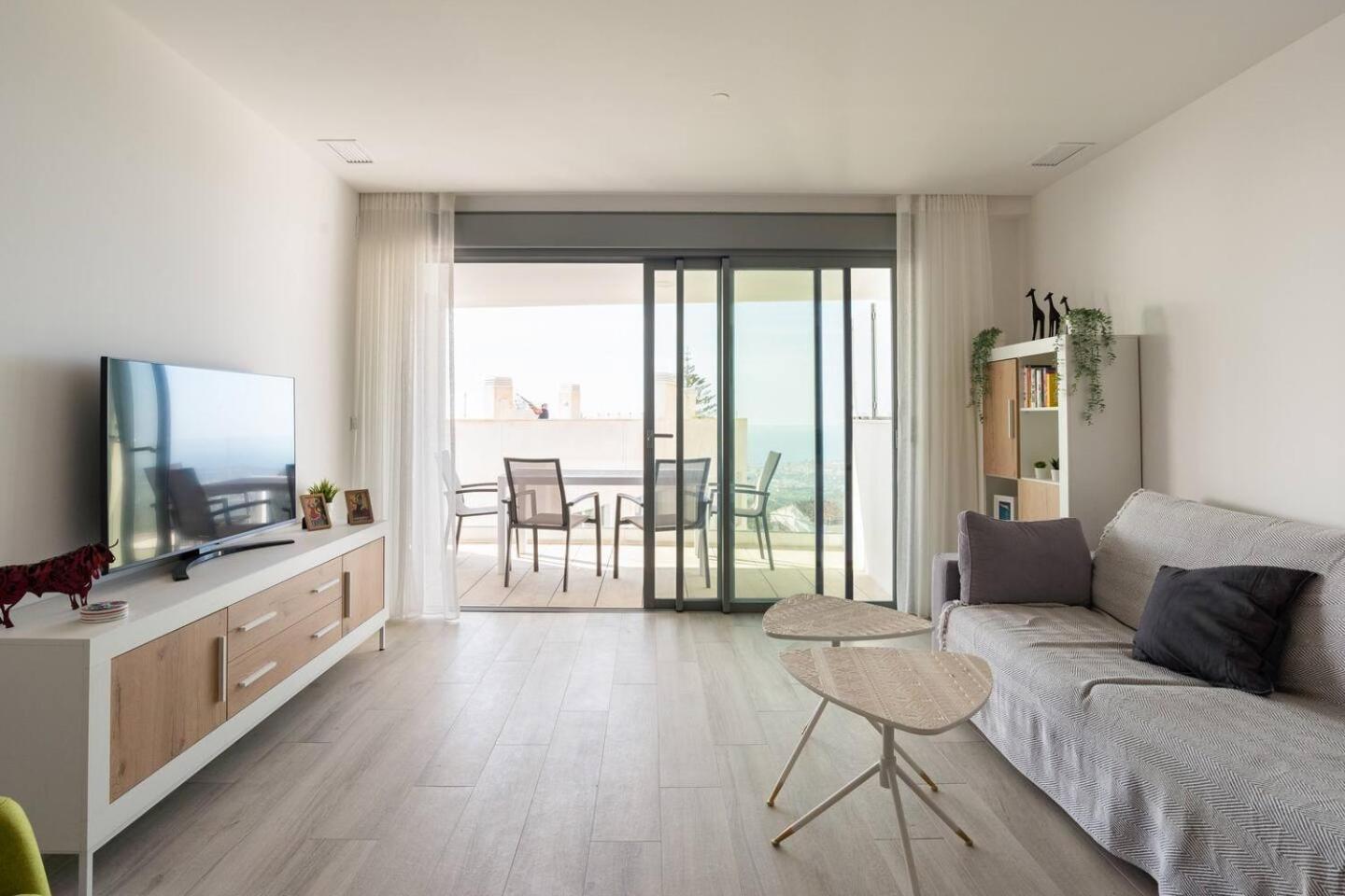 Mediterranean Apartment With Sea Views In מיחאס מראה חיצוני תמונה