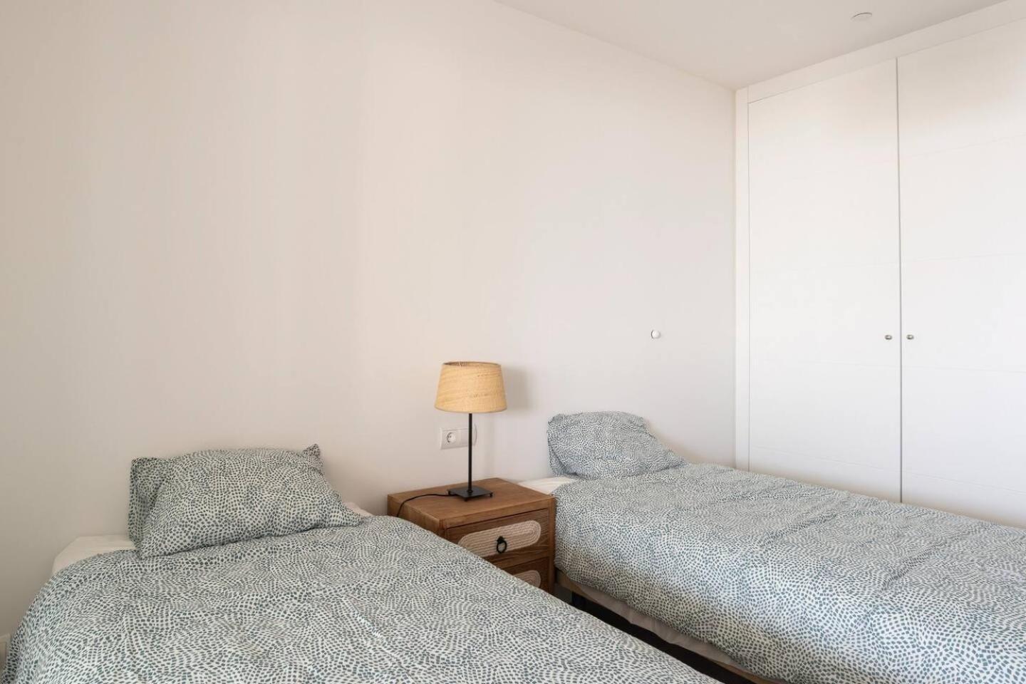Mediterranean Apartment With Sea Views In מיחאס מראה חיצוני תמונה