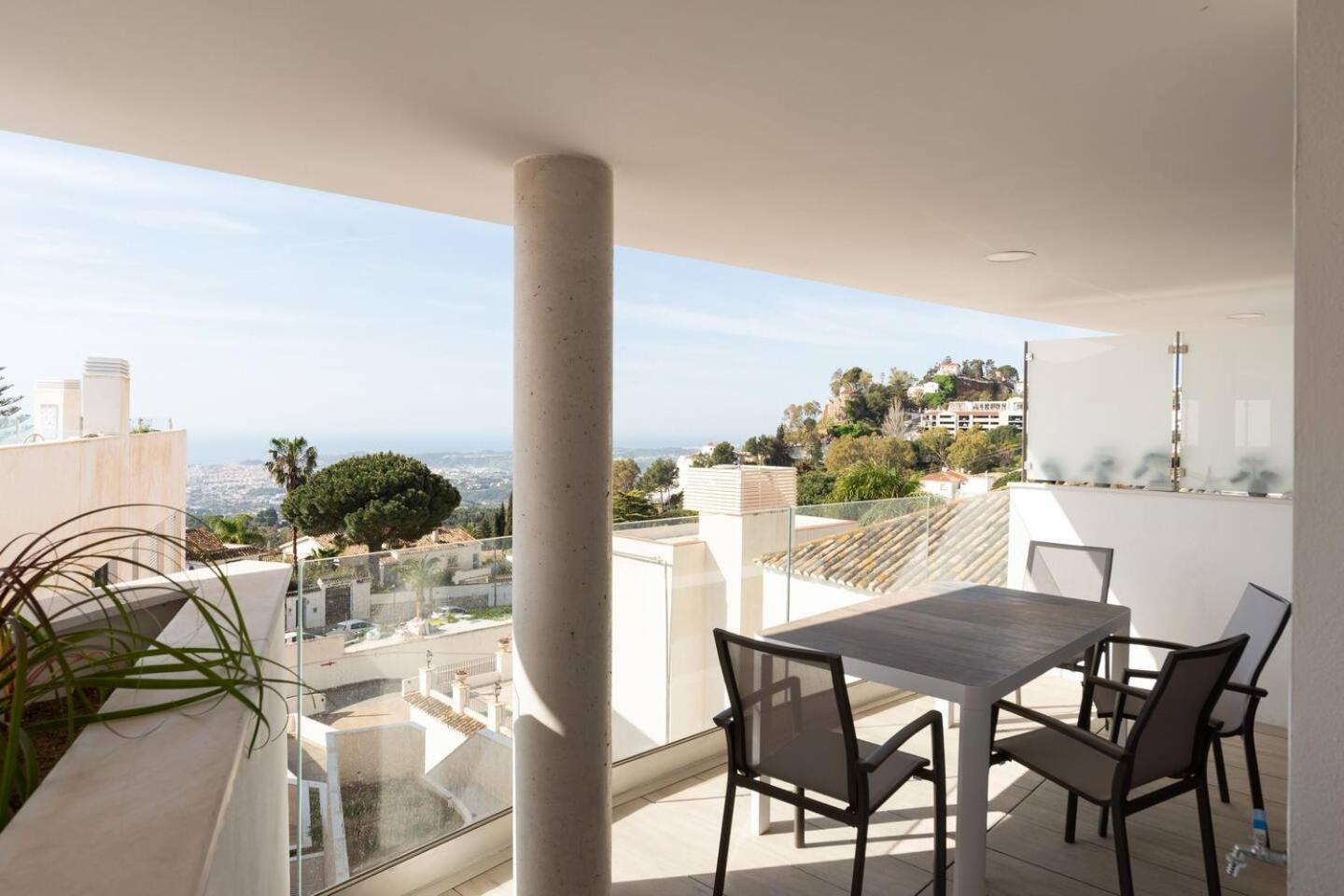 Mediterranean Apartment With Sea Views In מיחאס מראה חיצוני תמונה